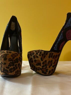 Shoe Dazzle Leopard-Print Platform Pumps with Multicolor Rhinestones